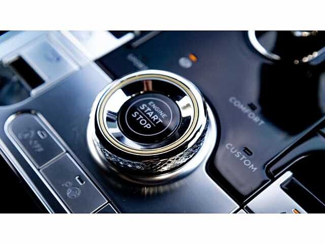 12:Bentley Continental GT V8, Coupe, Dragon Red II, Bentley Edinburgh